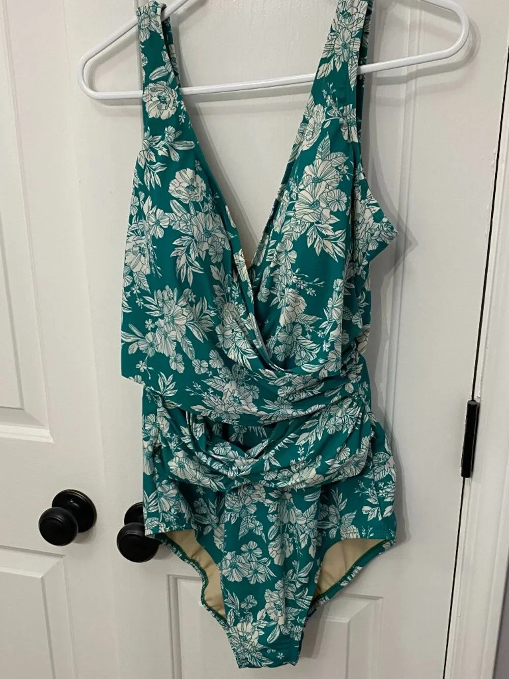Lands' End SlenderSuit Wrap Swimsuit Emerald Green Floral Size 16 Long Torso